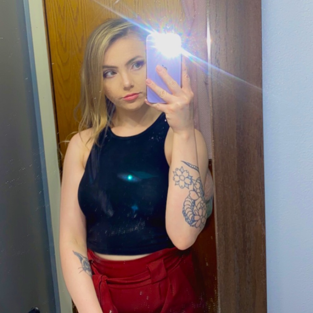 Meet your Posher, Megan